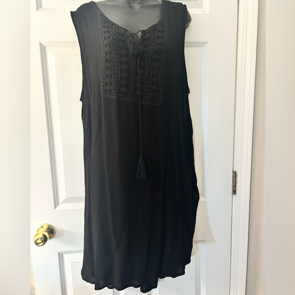 NWOT Black swim cover up!